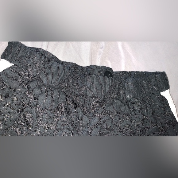 Elli White Lace Women's Shorts Black with white stripes high rise Size Small - Picture 5 of 7